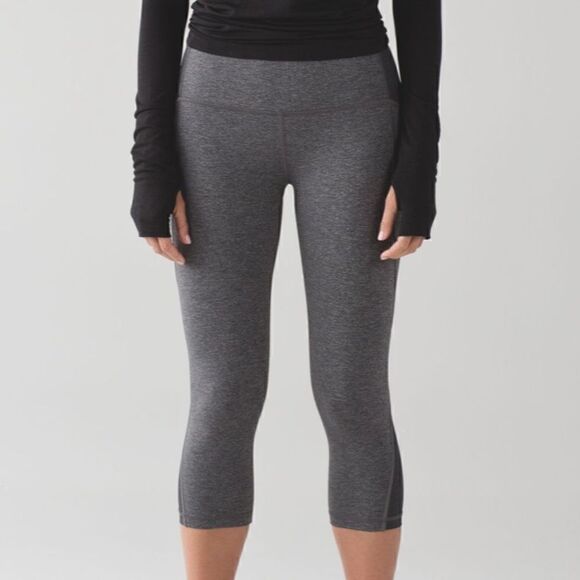Womens Lululemon Free Runner Crop - Picture 1 of 6